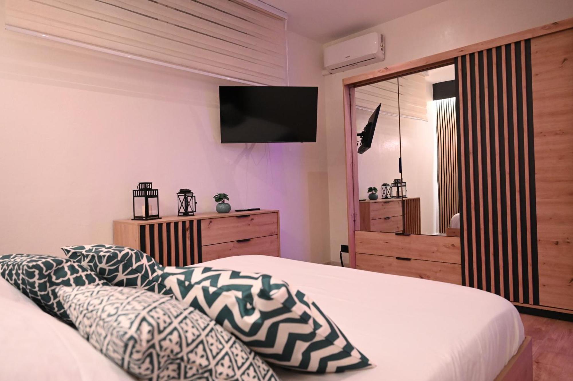 Ferienwohnung Duca Degli Abruzzi Modern House Luxury Relax Brindisi Exterior foto